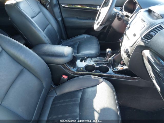 5XYKUDA7XFG602665 KIA Sorento Ex V6