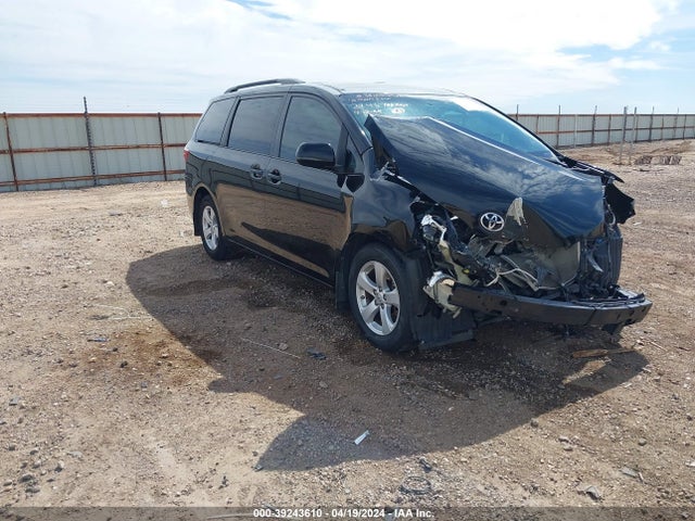 Toyota Sienna Le 8 Passenger 2015 5TDKK3DC0FS582146 main image
