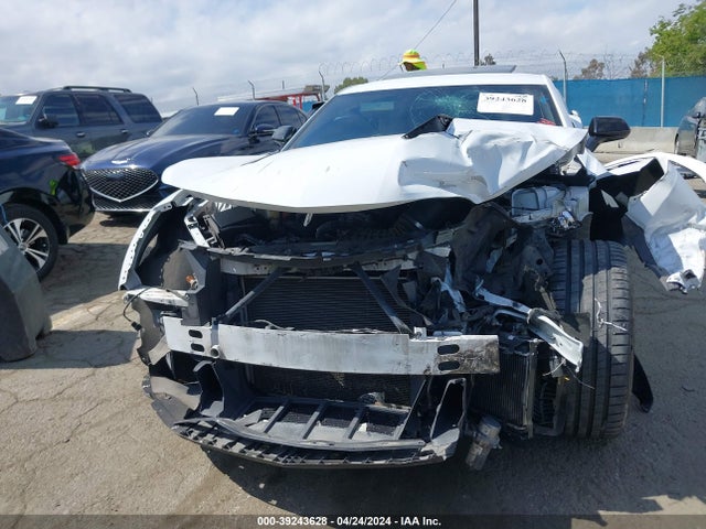 Chevrolet CAMARO 2SS 2018 1G1FH1R79J0107454 Image 13