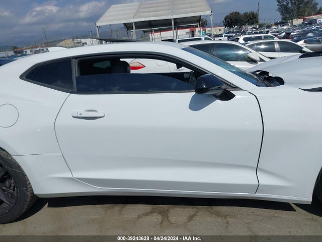 Chevrolet CAMARO 2SS 2018 1G1FH1R79J0107454 Image 14