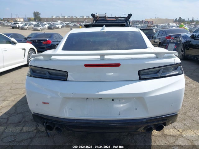 Chevrolet CAMARO 2SS 2018 1G1FH1R79J0107454 Image 17
