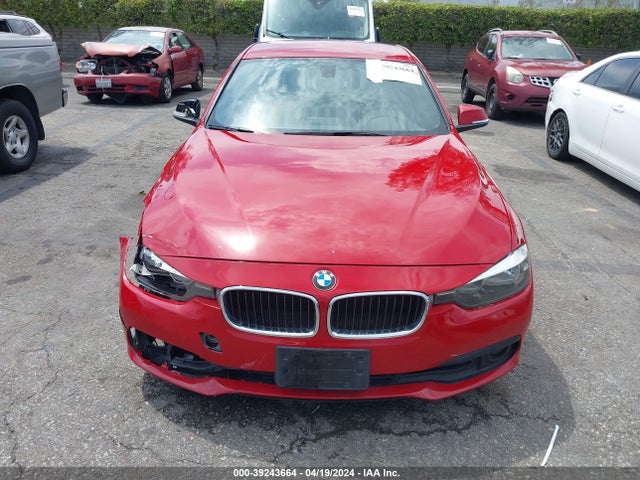 BMW 320i 2016 WBA8E1G51GNU11705 Image 12