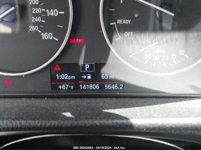 BMW 320i 2016 WBA8E1G51GNU11705 Image 15