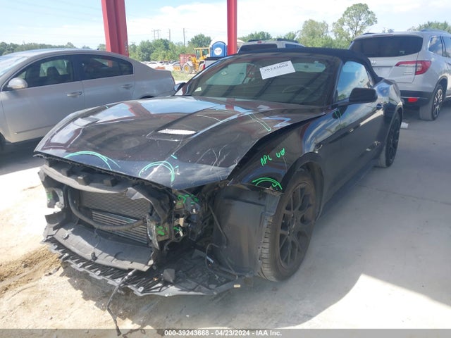 Ford Mustang Ecoboost 2018 1FATP8UH9J5161061 Image 2