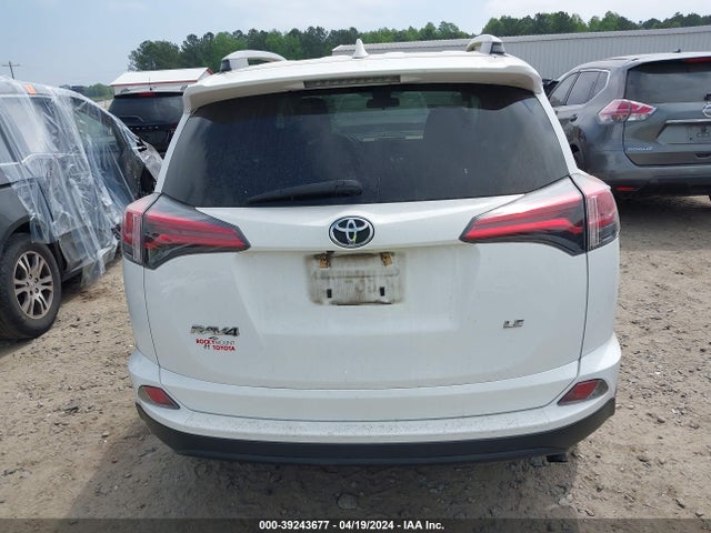 Toyota RAV4 LE 2018 2T3ZFREV4JW521010 Image 16