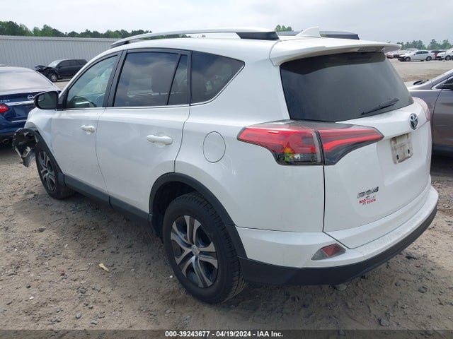 Toyota RAV4 LE 2018 2T3ZFREV4JW521010 Image 3