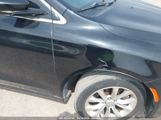 Chrysler 200 C 2015 1C3CCCCG3FN509885 Image 6