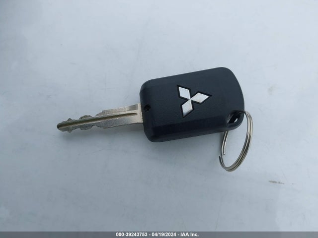 ML32FUFJ0PHF01728 Mitsubishi Mirage G4 Black Edition/es/le