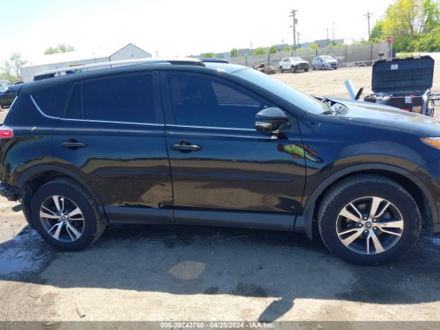 2T3RFREV5JW735701 Toyota Rav4 Xle