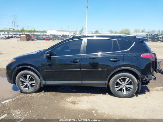 2T3RFREV5JW735701 Toyota Rav4 Xle