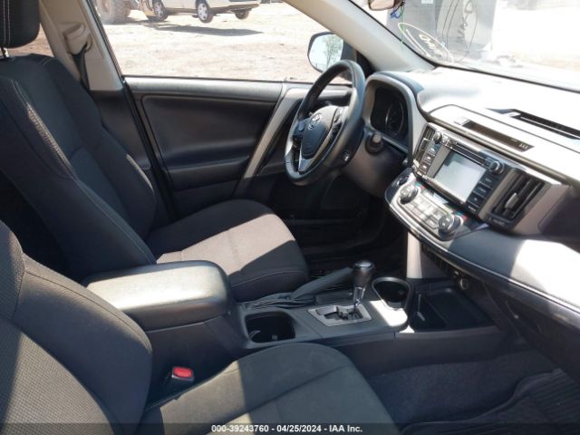 2T3RFREV5JW735701 Toyota Rav4 Xle