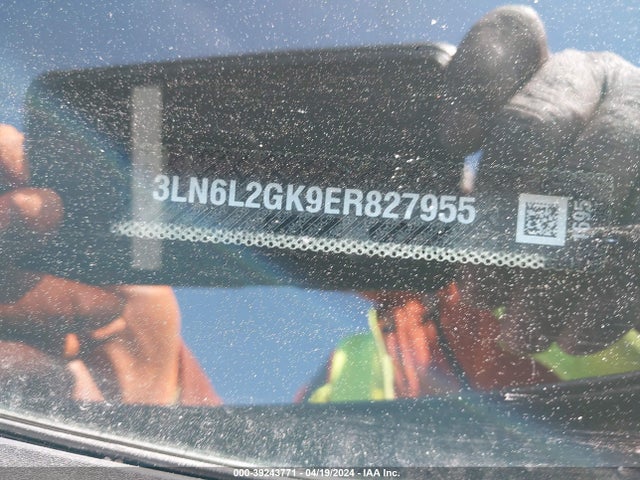 Lincoln MKZ 2014 3LN6L2GK9ER827955 Image 9
