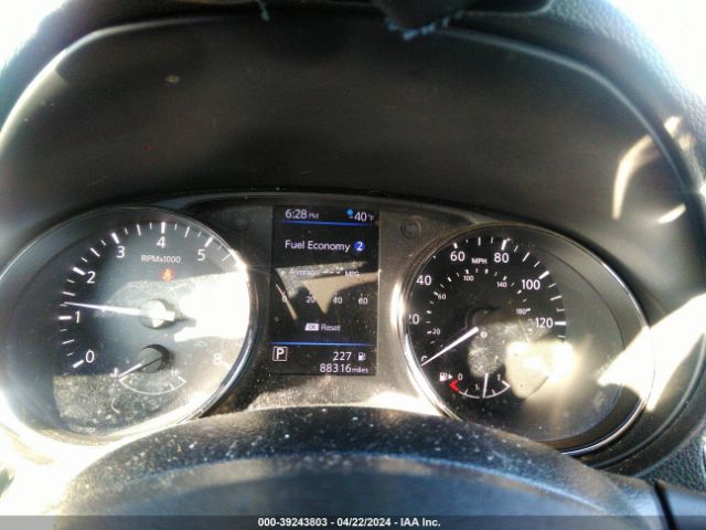 JN8AT2MT9KW502876 Nissan ROGUE SV