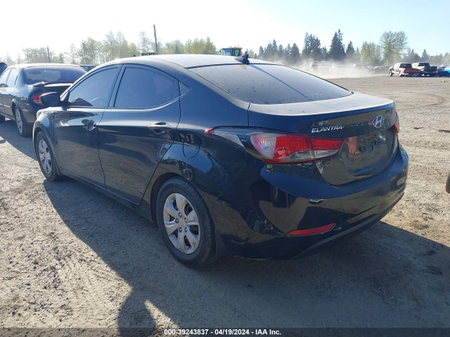 Hyundai ELANTRA SE 2016 5NPDH4AEXGH697573 Image 3