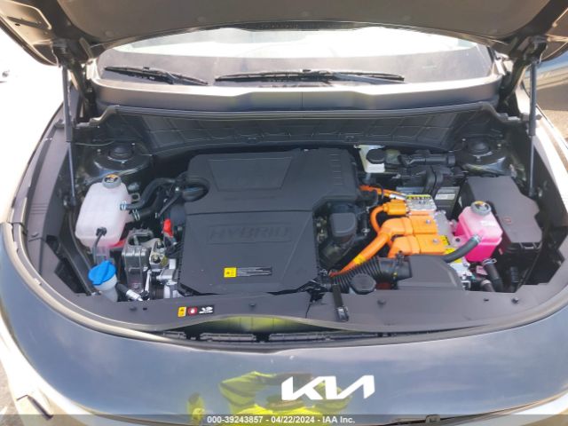 KNDCR3LE9R5157327 KIA NIRO EX