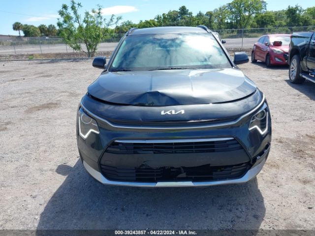 KNDCR3LE9R5157327 KIA NIRO EX
