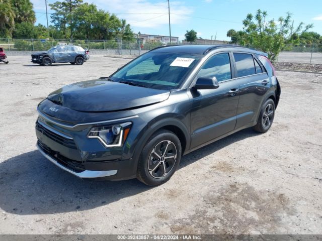 KNDCR3LE9R5157327 KIA NIRO EX