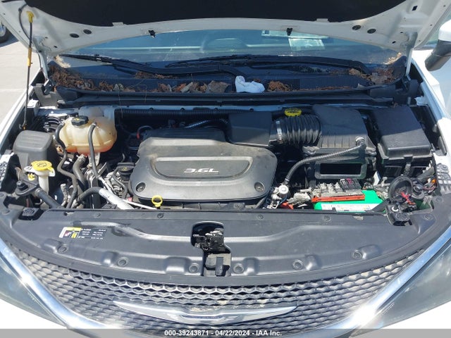Chrysler Pacifica Lx 2017 2C4RC1CG2HR748280 Image 10