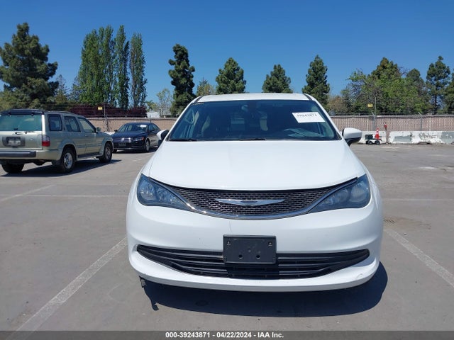 Chrysler Pacifica Lx 2017 2C4RC1CG2HR748280 Image 12