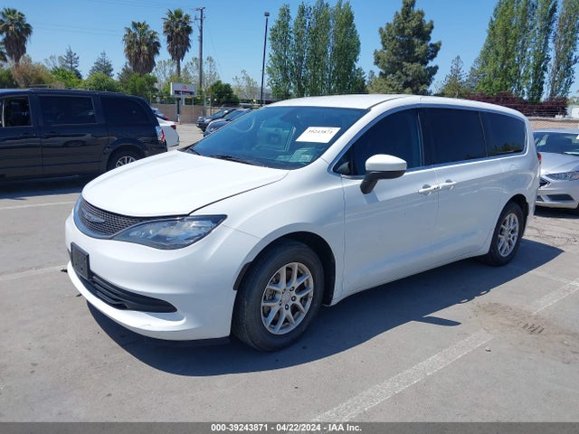 Chrysler Pacifica Lx 2017 2C4RC1CG2HR748280 Image 2