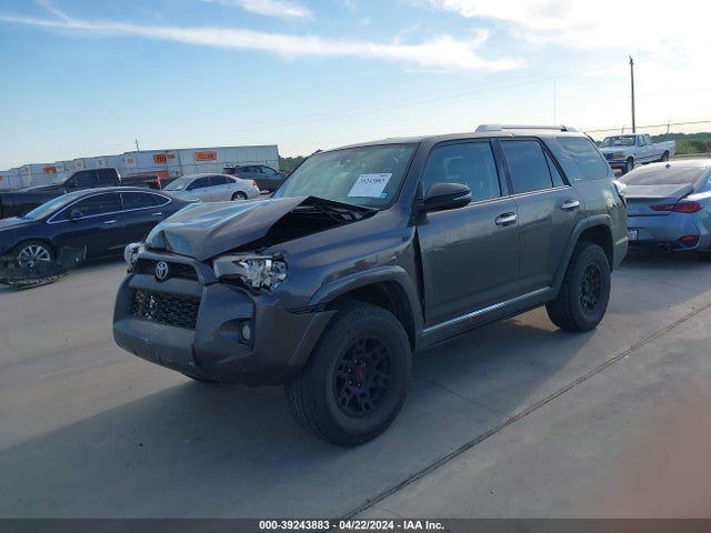 Toyota 4runner Limited 2014 JTEBU5JRXE5170038 Image 2