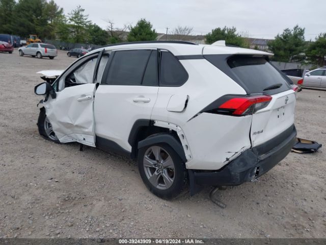 2022 TOYOTA RAV4 2T3P1RFV6NC268946 Photo 2