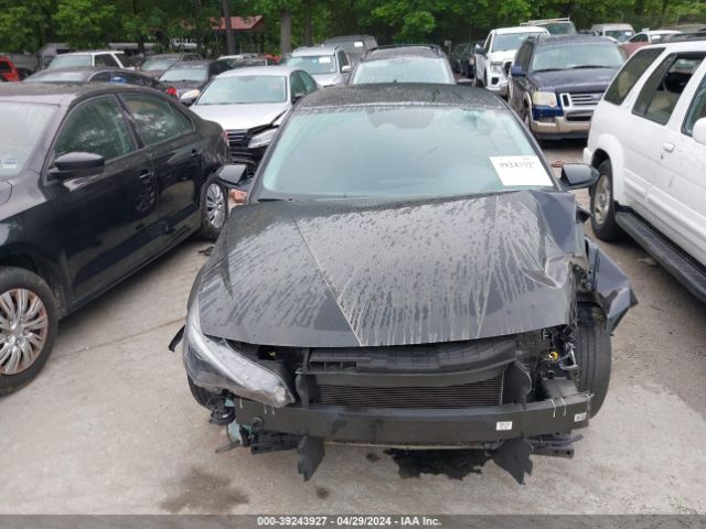 KMHLL4AG6PU540233 Hyundai ELANTRA SE