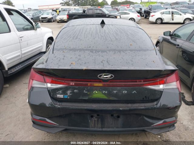 KMHLL4AG6PU540233 Hyundai ELANTRA SE