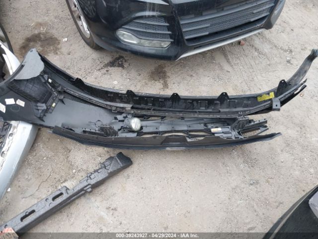 KMHLL4AG6PU540233 Hyundai ELANTRA SE