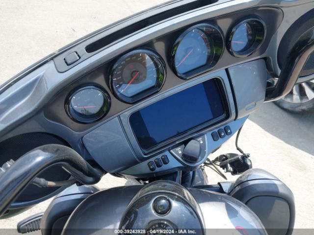 2019 HARLEY-DAVIDSON FLHTKSE 1HD1TEH13KB952826 Photo 6