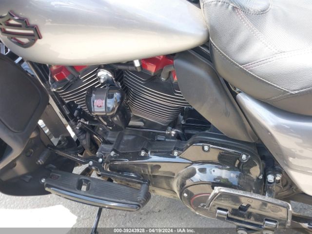 2019 HARLEY-DAVIDSON FLHTKSE 1HD1TEH13KB952826 Photo 8