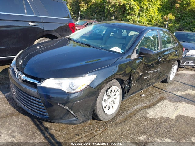 Toyota CAMRY LE 2015 4T1BF1FK4FU044991 Image 2