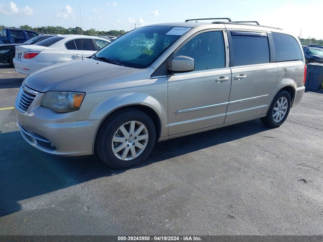 Chrysler Town & Country Touring 2014 2C4RC1BG0ER461663 Image 2