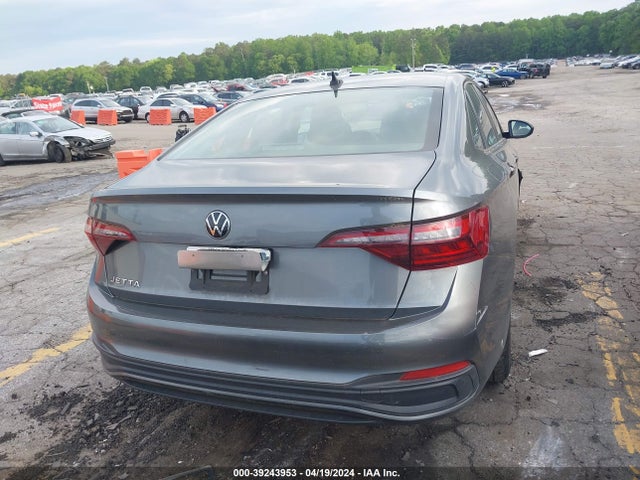 3VWCM7BU9NM020985 Volkswagen Jetta 1.5t S