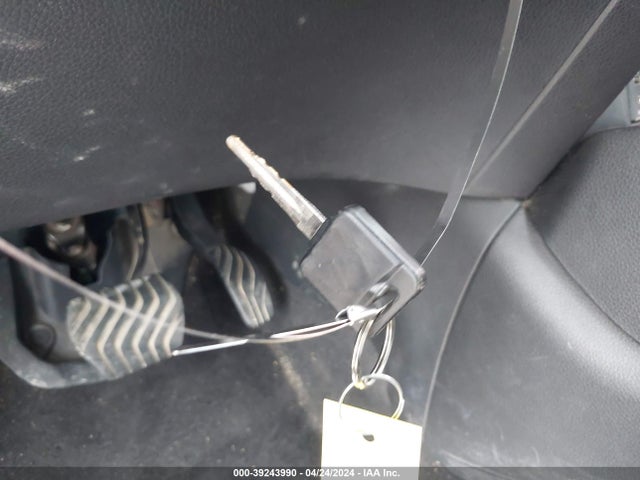Nissan ROGUE S 2017 JN8AT2MTXHW130571 Image 11