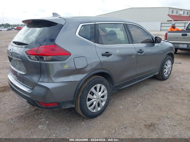 Nissan ROGUE S 2017 JN8AT2MTXHW130571 Image 4