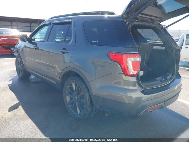 Ford EXPLORER XLT 2017 1FM5K7D86HGD10211 Image 3
