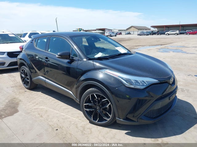 Toyota C-HR LE 2020 NMTKHMBX5LR115972 Image 1