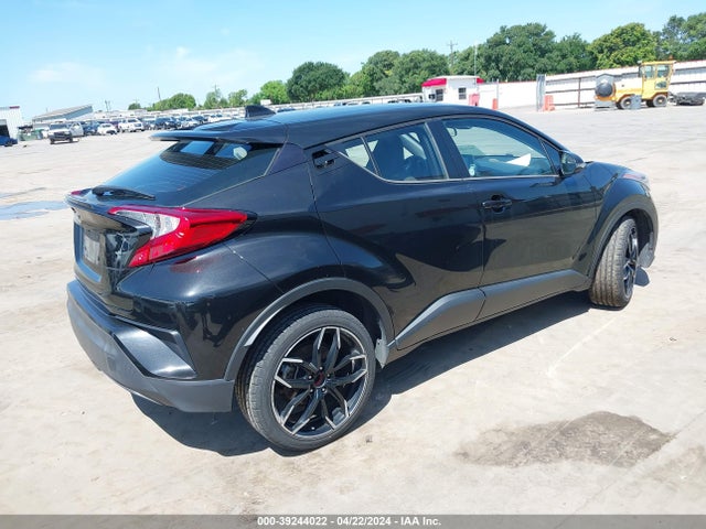 Toyota C-HR LE 2020 NMTKHMBX5LR115972 Image 4