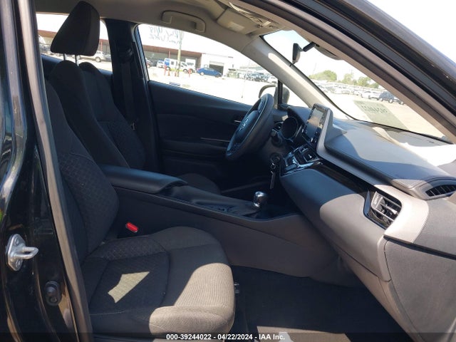 Toyota C-HR LE 2020 NMTKHMBX5LR115972 Image 5