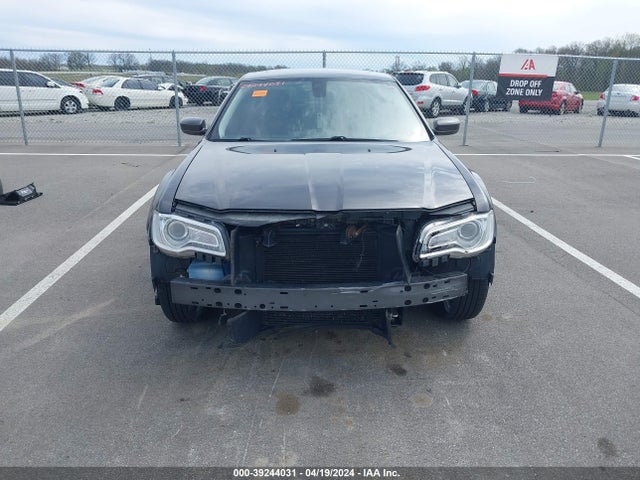 Chrysler 300 Anniversary Edition 2016 2C3CCAAG9GH190591 Image 13
