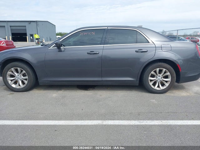 Chrysler 300 Anniversary Edition 2016 2C3CCAAG9GH190591 Image 15
