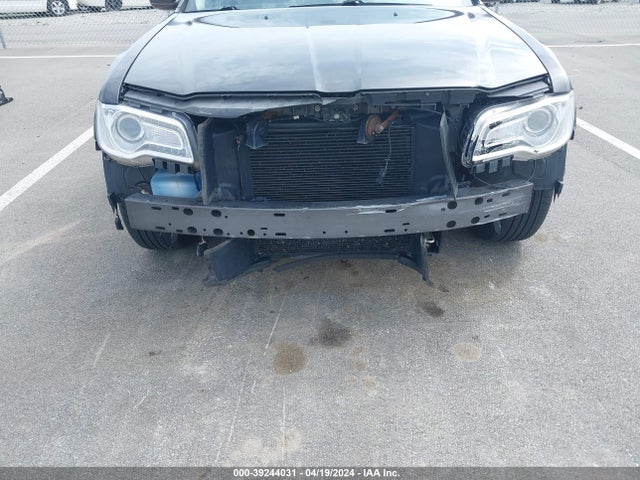 Chrysler 300 Anniversary Edition 2016 2C3CCAAG9GH190591 Image 6