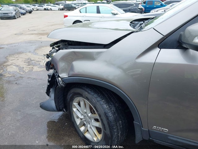 KIA Sorento Lx V6 2015 5XYKTDA72FG630561 Image 19