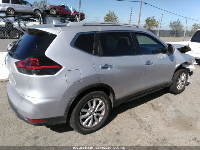 Nissan ROGUE SV 2018 5N1AT2MV7JC711476 Image 4