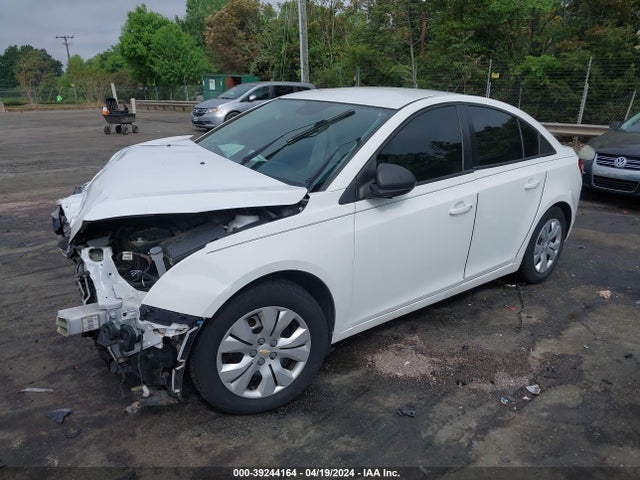 Chevrolet Cruze Ls Auto 2014 1G1PA5SH3E7144127 Image 2