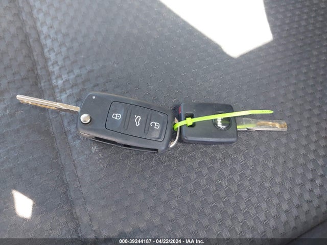 39244187 :رقم المزاد ، 3VW2K7AJ8EM290573 vin ، 2014 Volkswagen Jetta 2.0l S مزاد بيع