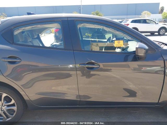 Toyota YARIS LE 2020 3MYDLBJV3LY700038 Image 14