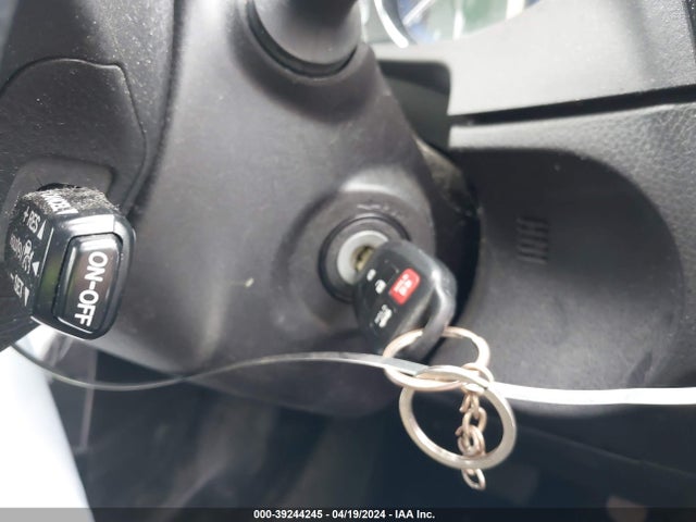 Toyota COROLLA LE 2018 2T1BURHE1JC991363 Image 11