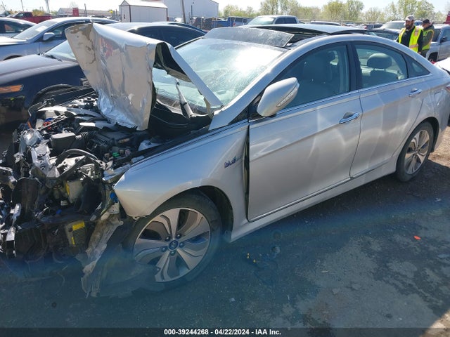Hyundai Sonata Hybrid Limited 2015 KMHEC4A49FA124563 Image 2